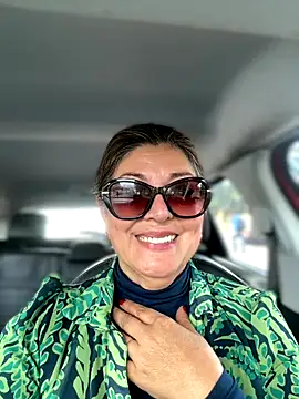 emma tour online show from 11/18/25, 04:22