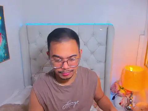 Snapshot of AsianZero chatting on 04/26/26, 05:21 AsianZero online show from 04/26/26, 05:21