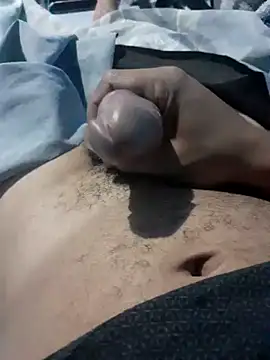 Snapshot of geroom chatting on 01/20/25, 04:32 geroom online show from 01/20/25, 04:32