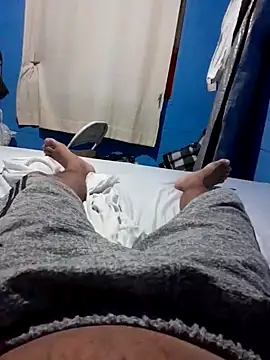 Snapshot of geroom chatting on 03/04/25, 11:54 geroom online show from 03/04/25, 11:54