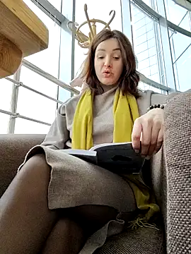 EvaXOAir online show from 03/23/26, 04:05