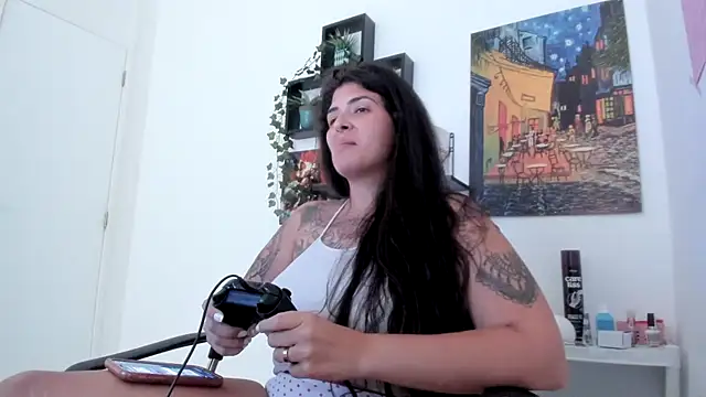 Snapshot of TaliMajesty chatting on 02/15/25, 09:04 TaliMajesty online show from 02/15/25, 09:04