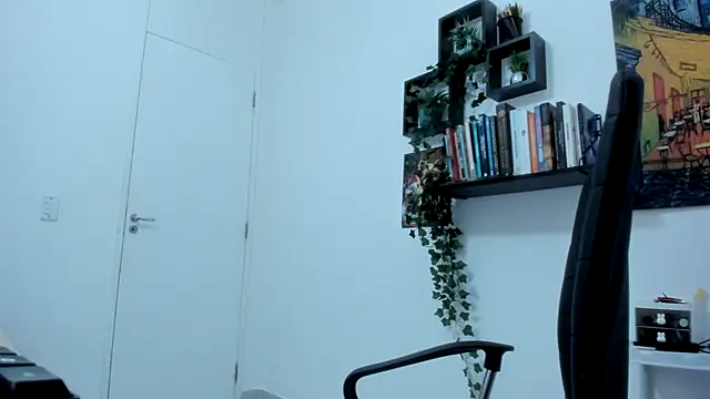 Snapshot of TaliMajesty chatting on 03/19/25, 11:03 TaliMajesty online show from 03/19/25, 11:03