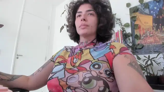 Snapshot of TaliMajesty chatting on 11/06/25, 10:05 TaliMajesty online show from 11/06/25, 10:05