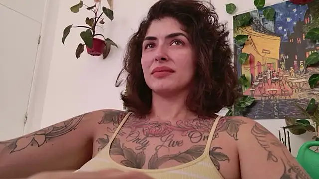 Snapshot of TaliMajesty chatting on 01/18/26, 04:44 TaliMajesty online show from 01/18/26, 04:44