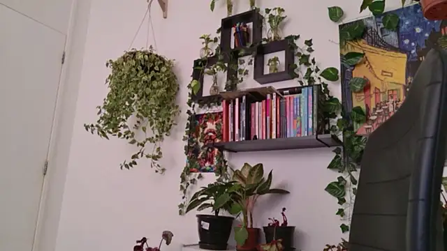 Snapshot of TaliMajesty chatting on 02/12/26, 04:35 TaliMajesty online show from 02/12/26, 04:35