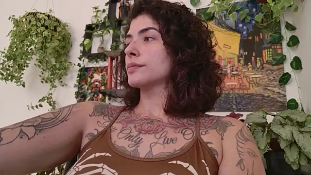 Snapshot of TaliMajesty chatting on 02/19/26, 12:45 TaliMajesty online show from 02/19/26, 12:45