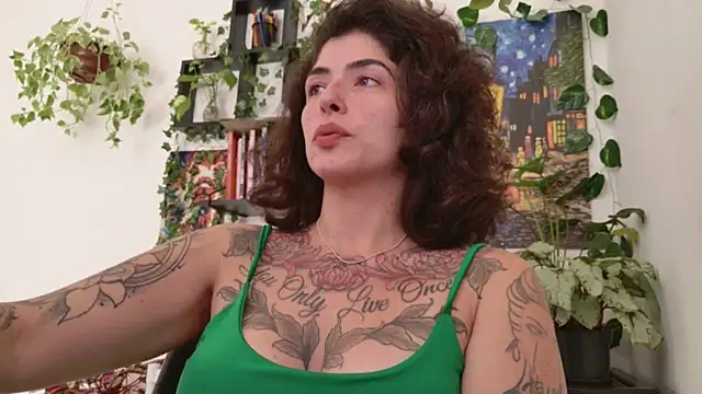 Snapshot of TaliMajesty chatting on 03/17/26, 03:48 TaliMajesty online show from 03/17/26, 03:48