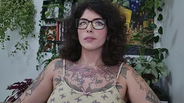 Snapshot of TaliMajesty chatting on 03/21/26, 10:13 TaliMajesty online show from 03/21/26, 10:13