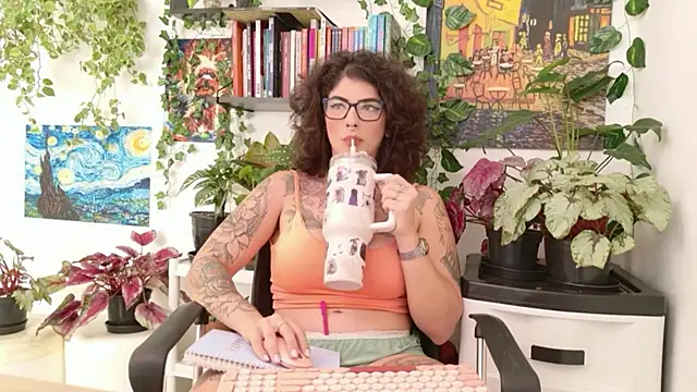 Snapshot of TaliMajesty chatting on 03/22/26, 04:21 TaliMajesty online show from 03/22/26, 04:21