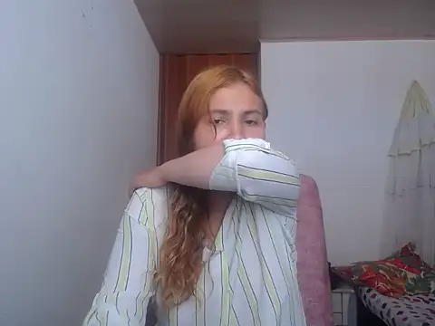 Mia davis01 online show from 01/03/25, 05:20