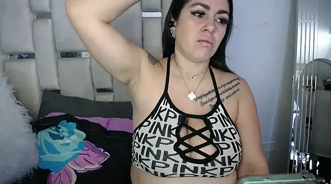 chelaqueen  online show from 01/30/25, 09:36