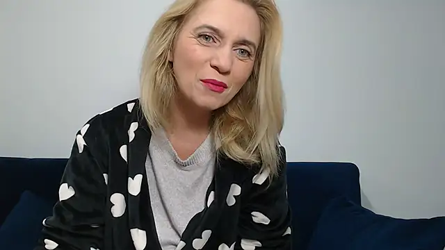 Snapshot of MysticCreature chatting on 12/02/24, 05:15 MysticCreature online show from 12/02/24, 05:15