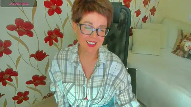 Snapshot of JennAlison chatting on 03/13/26, 01:29 JennAlison online show from 03/13/26, 01:29