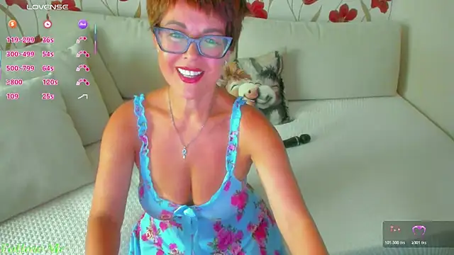 Snapshot of JennAlison chatting on 05/15/26, 02:46 JennAlison online show from 05/15/26, 02:46