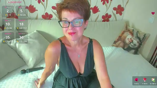 Snapshot of JennAlison chatting on 07/15/26, 01:49 JennAlison online show from 07/15/26, 01:49
