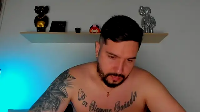 Snapshot of camilo_restrepo21 chatting on 02/24/25, 11:52 camilo restrepo21 online show from 02/24/25, 11:52