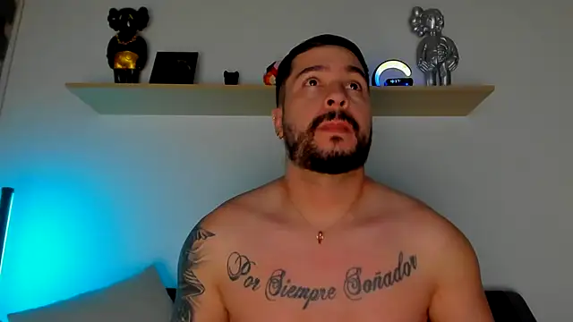 Snapshot of camilo_restrepo21 chatting on 02/28/25, 11:34 camilo restrepo21 online show from 02/28/25, 11:34