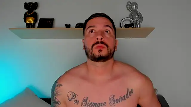 Snapshot of camilo_restrepo21 chatting on 03/15/25, 11:39 camilo restrepo21 online show from 03/15/25, 11:39