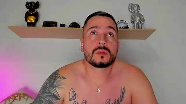 Snapshot of camilo_restrepo21 chatting on 09/10/25, 11:49 camilo restrepo21 online show from 09/10/25, 11:49