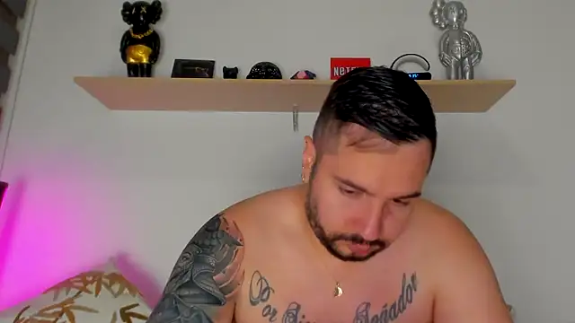 Snapshot of camilo_restrepo21 chatting on 10/03/25, 12:29 camilo restrepo21 online show from 10/03/25, 12:29