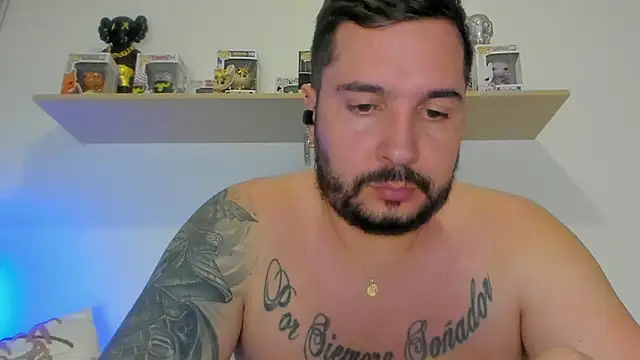 Snapshot of camilo_restrepo21 chatting on 04/08/26, 01:49 camilo restrepo21 online show from 04/08/26, 01:49