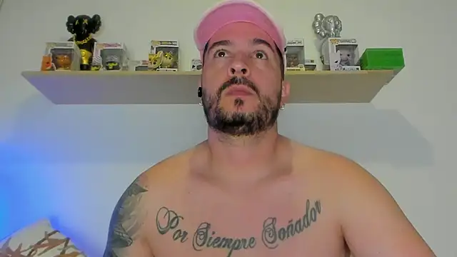 Snapshot of camilo_restrepo21 chatting on 04/21/26, 02:04 camilo restrepo21 online show from 04/21/26, 02:04