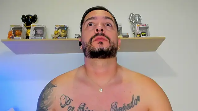 camilo restrepo21 online show from 05/24/26, 11:54
