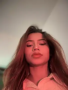 Snapshot of Sweett_Priya chatting on 12/12/24, 12:27 Sweett Priya online show from 12/12/24, 12:27