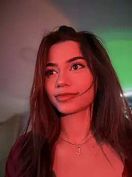 Snapshot of Sweett_Priya chatting on 12/22/24, 09:31 Sweett Priya online show from 12/22/24, 09:31