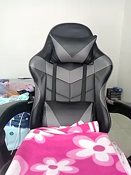 Snapshot of sandylau chatting on 02/27/25, 01:07 sandylau online show from 02/27/25, 01:07