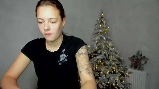 Snapshot of why_again_me chatting on 12/26/24, 01:54 why again me online show from 12/26/24, 01:54