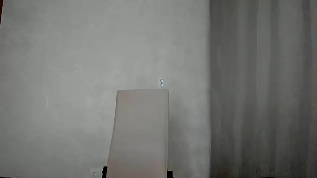 Snapshot of why_again_me chatting on 01/17/25, 06:33 why again me online show from 01/17/25, 06:33