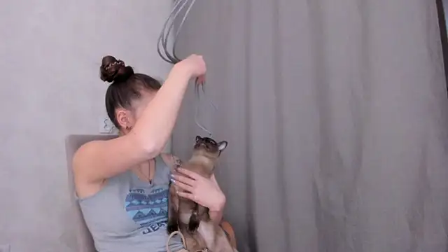 Snapshot of why_again_me chatting on 02/10/25, 07:28 why again me online show from 02/10/25, 07:28