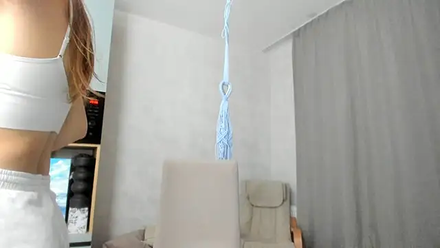 Snapshot of why_again_me chatting on 10/06/25, 05:54 why again me online show from 10/06/25, 05:54