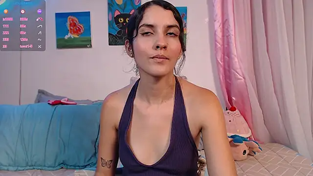 Snapshot of lailypink chatting on 12/18/24, 12:43 lailypink online show from 12/18/24, 12:43