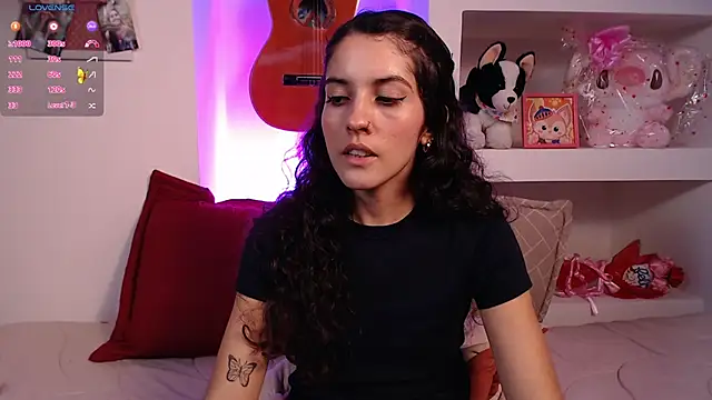 Snapshot of lailypink chatting on 02/23/25, 02:51 lailypink online show from 02/23/25, 02:51