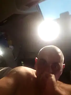 Snapshot of Ivanjango chatting on 11/01/25, 02:52 Ivanjango online show from 11/01/25, 02:52