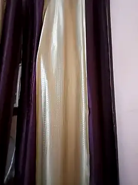 Snapshot of LadyloverSameer chatting on 01/09/25, 02:11 LadyloverSameer online show from 01/09/25, 02:11