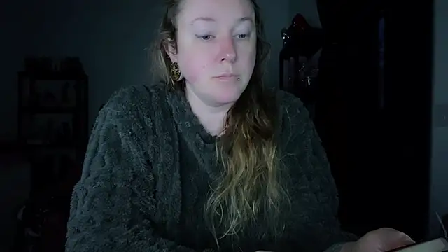 Snapshot of kisicaxx chatting on 03/21/26, 04:39 kisicaxx online show from 03/21/26, 04:39