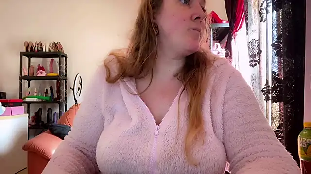 Snapshot of kisicaxx chatting on 04/02/26, 09:07 kisicaxx online show from 04/02/26, 09:07