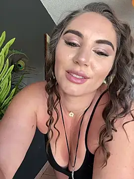 lovely beast online show from 03/12/25, 04:35