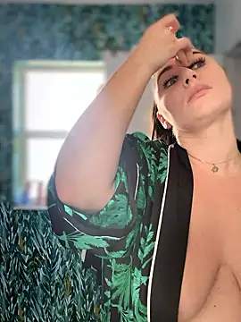 lovely beast online show from 01/09/26, 05:59