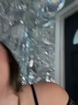 lovely beast online show from 01/15/26, 06:11