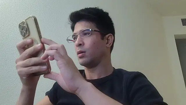Snapshot of SebastianReiss chatting on 07/31/26, 07:41 SebastianReiss online show from 07/31/26, 07:41