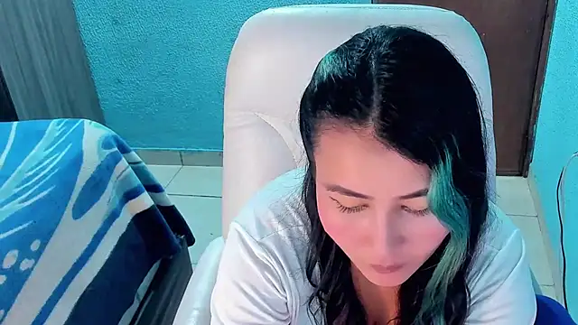 sweetana  online show from 02/07/25, 05:29