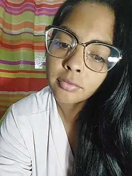 missmelissa  online show from 11/22/25, 10:47