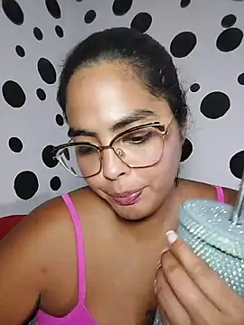 missmelissa  online show from 04/11/26, 03:33