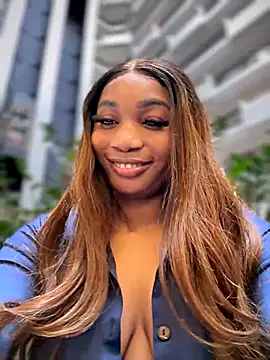 Snapshot of __Nessa__ chatting on 12/01/24, 04:29   Nessa   online show from 12/01/24, 04:29