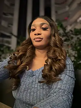 Snapshot of __Nessa__ chatting on 01/04/25, 12:05   Nessa   online show from 01/04/25, 12:05